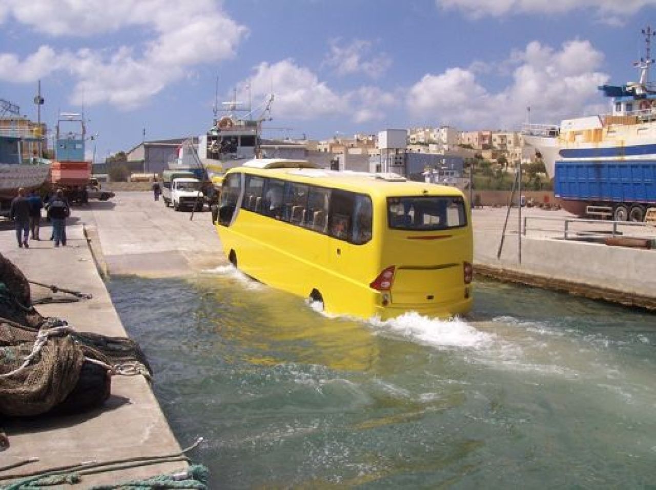 Vrei si tu? Amfibus, croaziera de lux in AUTOBUZ!_14