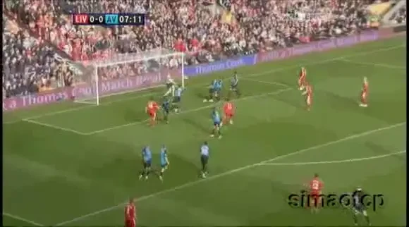 VIDEO: Gerrard face show! Liverpool, la un punct de United, dupa 5-0 Aston Villa!