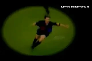 Cum a cucerit-o pe Barcelona!Vezi ce putea sa faca Iniesta la 13 ani!