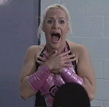 Divele Wrestlemania locul 23: E tare-n ring! Te bagi la un wrestling cu Molly Holly?_6