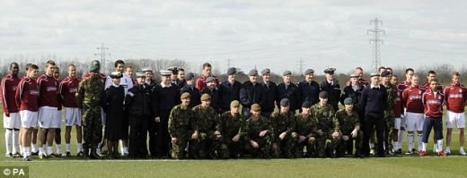 Vezi ce farsa i-a facut un soldat care a luptat in Afganistan lui David Beckham!_7