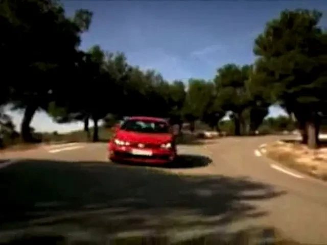 VIDEO: Volkswagen in mare forma! Noul VW Golf GTI!