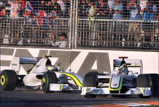 FOTO / Imposibilul este NIMIC: va deveni Button campion mondial sub geniul lui Brawn?_5