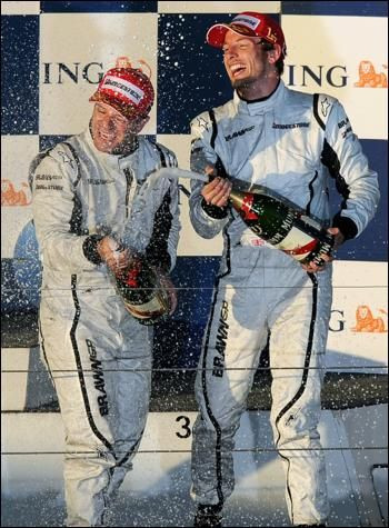 FOTO / Imposibilul este NIMIC: va deveni Button campion mondial sub geniul lui Brawn?_11