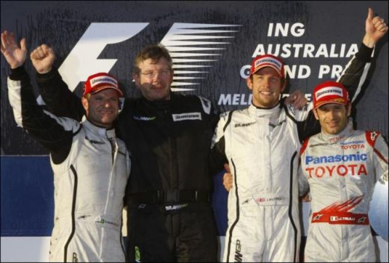 FOTO / Imposibilul este NIMIC: va deveni Button campion mondial sub geniul lui Brawn?_19