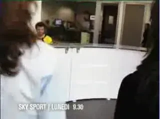 Cum pregateste Mutu razboiul cu Austria? Joaca intr-o noua reclama!