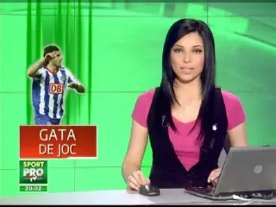 JOACA sau pleaca! Vezi de l-a suparat mama lui Max Nicu pe Piturca: