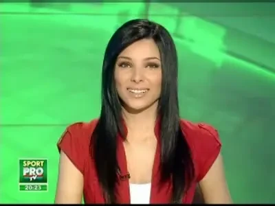 O sotie blonda si un viitor de aur in fotbal! Vezi ce i-a prezis Harra lui Banel!