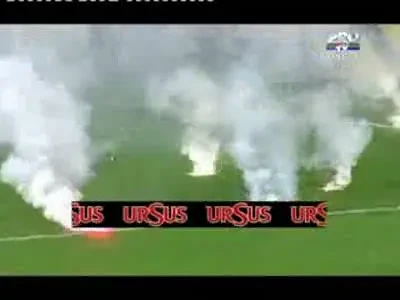 Incendiar! Austriecii ne-au intoxicat cu petarde si fumigene, pompierii au intervenit! Vezi VIDEO