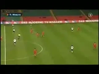 VIDEO / Vezi super-sutul lui Ballack din Tara Galilor 0-2 Germania