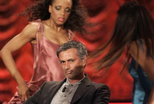 FOARTE TARE! VIDEO: Mourinho, ispitit de o balerina la un show TV!_6