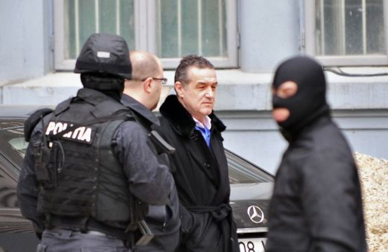 De la extaz la agonie: in IMAGINI viata lui Becali in ultimele 24 de ore!_19