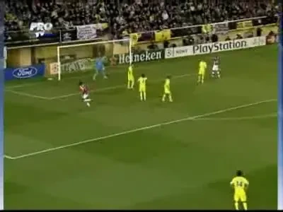 Adebayor egaleaza din foarfeca pentru Arsenal!