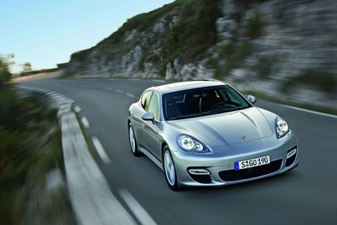 FOTO: Porsche Panamera, cea mai tare masina din 2009! VEZI aici motivul!_12