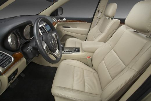 Vezi cum arata noua generatie Jeep Grand Cherokee pentru 2011, prezentat la New York!_4