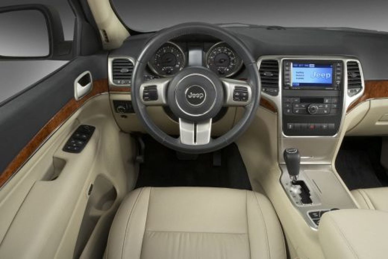 Vezi cum arata noua generatie Jeep Grand Cherokee pentru 2011, prezentat la New York!_6