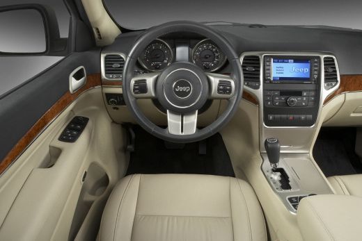 Vezi cum arata noua generatie Jeep Grand Cherokee pentru 2011, prezentat la New York!_6