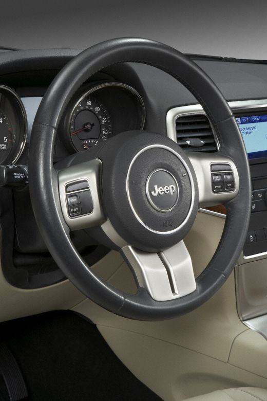 Vezi cum arata noua generatie Jeep Grand Cherokee pentru 2011, prezentat la New York!_10