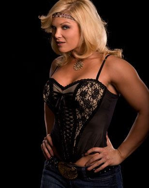 Top Dive Wrestlemania 25 locul 8 - Beth Phoenix - te pui cu ea?_3