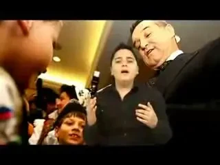 VIDEO: E iubit si apreciat si pe nedrept acuzat! Vezi Maneaua dedicata lui Gigi Becali!