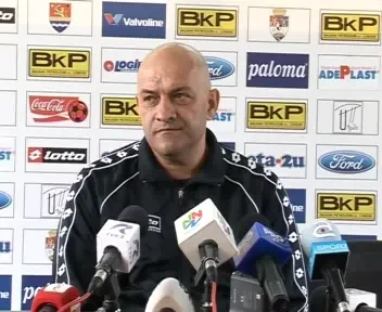 Balint: "Daca luam un trofeu, il astept pe Uhrin sa sarbatorim impreuna!"