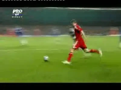 Faza spectacol! Essien a salvat o minge cu capul din plonjon de pe linia portii!