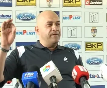 Balint: "Nu-mi fac griji pentru scaun, am grija ce mananc ca sa fiu sigur ca am scaun!"