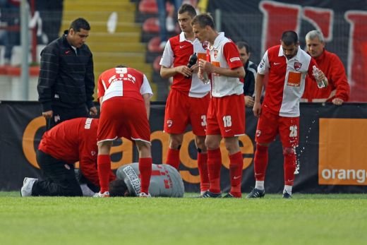 Lobont lipseste 15 meciuri! Lobont: 