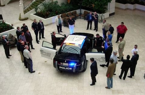 VEZI cum arata o super masina de Politie: Carbon Motors E7: NYPD!_7