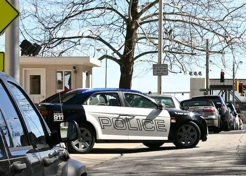 VEZI cum arata o super masina de Politie: Carbon Motors E7: NYPD!_14