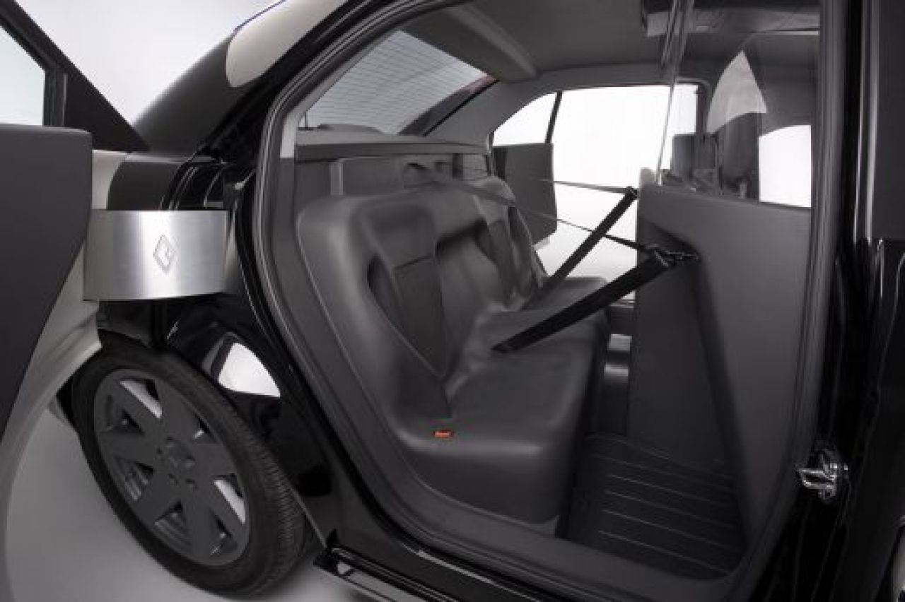 VEZI cum arata o super masina de Politie: Carbon Motors E7: NYPD!_23