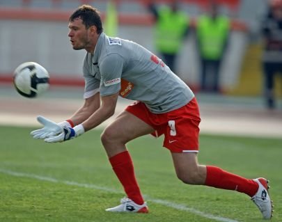 Dinamo l-a pierdut pe Lobont, Farul are cel mai prost atac dupa Buzau in Liga I! Vrei sa apere Niculae? :)_7