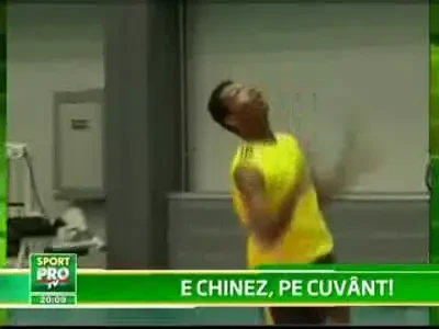 VIDEO / A aparut primul chinez negru care joaca volei: Ding Hui este fan Michael Jordan: