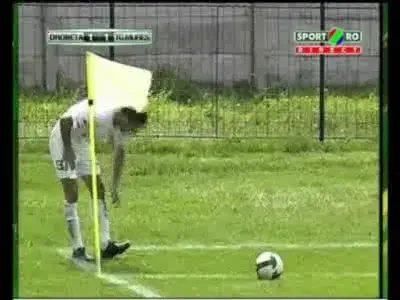 VIDEO: Incredibil! Antrenorul Drobetei si-a batut jucatorul!