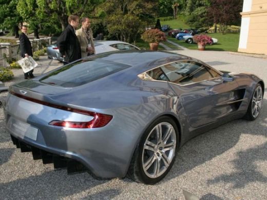 Aston Martin One-77, masina de 1.1 milioane de euro, a castigat premiul pentru design la Concorso d'Eleganza!_3