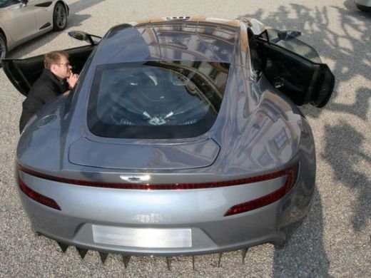 Aston Martin One-77, masina de 1.1 milioane de euro, a castigat premiul pentru design la Concorso d'Eleganza!_8