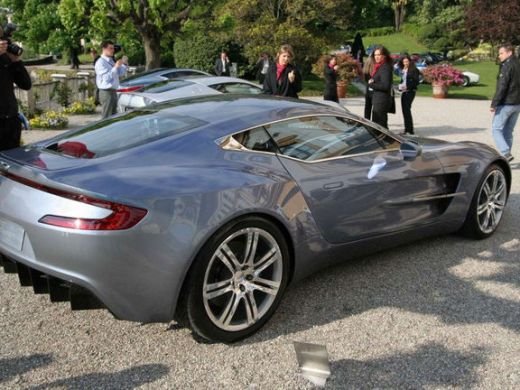 Aston Martin One-77, masina de 1.1 milioane de euro, a castigat premiul pentru design la Concorso d'Eleganza!_18