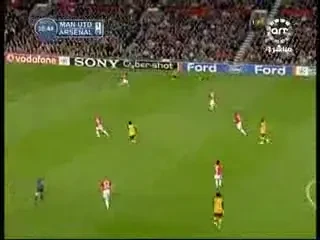 VIDEO: C.Ronaldo, facut de rusine! Vezi cum i-a dat Gibbs mingea printre picioare!