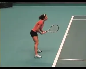 Romanca Simona Halep, considerata noua Anna Kournikova din tenis! Tu ce zici, seamana?:)