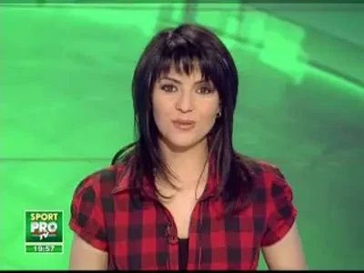 1 mai ALTFEL! Copos a lasat distractia pentru munca: si-a vopsit barca!