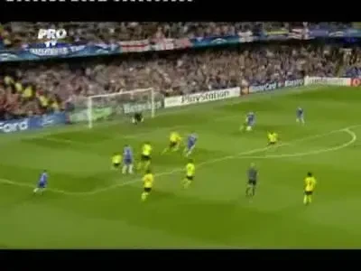 Essien deschide scorul cu un gol dumnezeiesc!