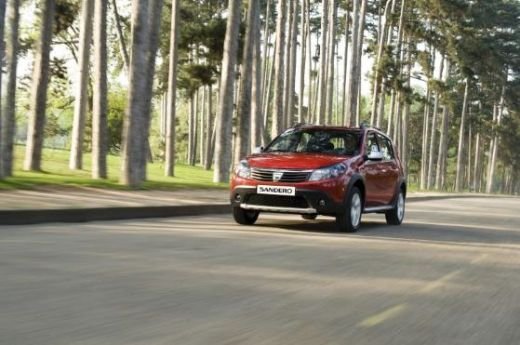 Dacia prezinta la Salonul Auto de la Barcelona, Dacia Sandero Stepway! Vezi primele poze:_3