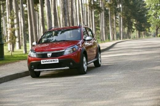 Dacia prezinta la Salonul Auto de la Barcelona, Dacia Sandero Stepway! Vezi primele poze:_7