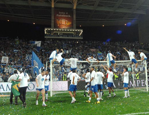 Cristian Sapunaru, campion cu FC Porto in Portugalia!_12