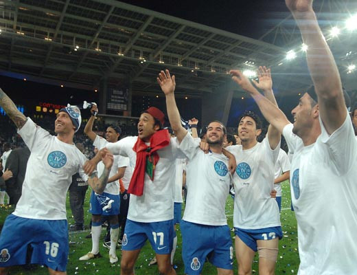 Cristian Sapunaru, campion cu FC Porto in Portugalia!_17