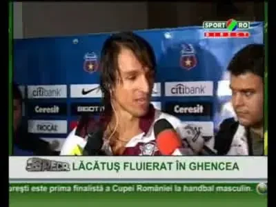 Copos, scoate banii! Andrade: Am copil acum, de unde cumpar lapte? :))