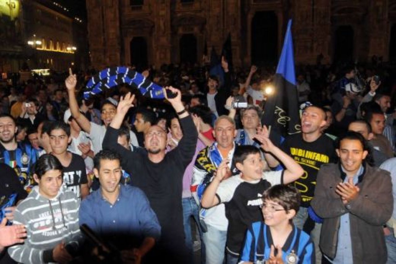 FOTO si VIDEO - cele mai TARI imagini de la petrecerea lui Inter 17!_2