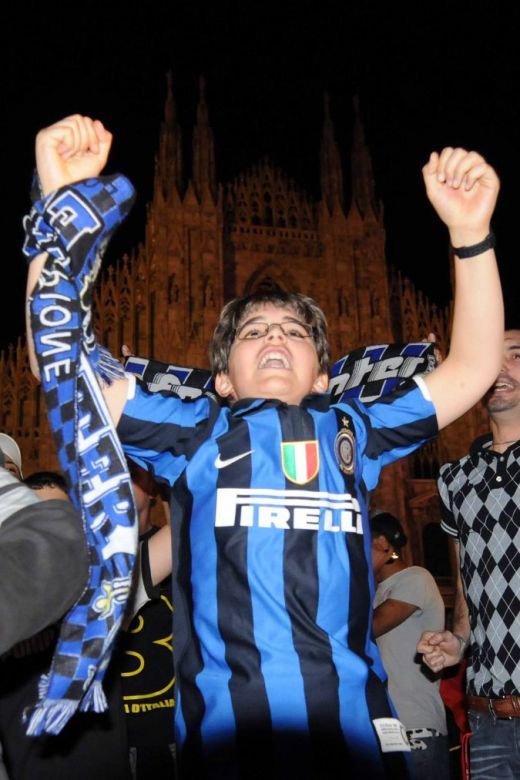 FOTO si VIDEO - cele mai TARI imagini de la petrecerea lui Inter 17!_4