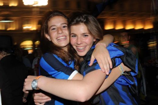 FOTO si VIDEO - cele mai TARI imagini de la petrecerea lui Inter 17!_11