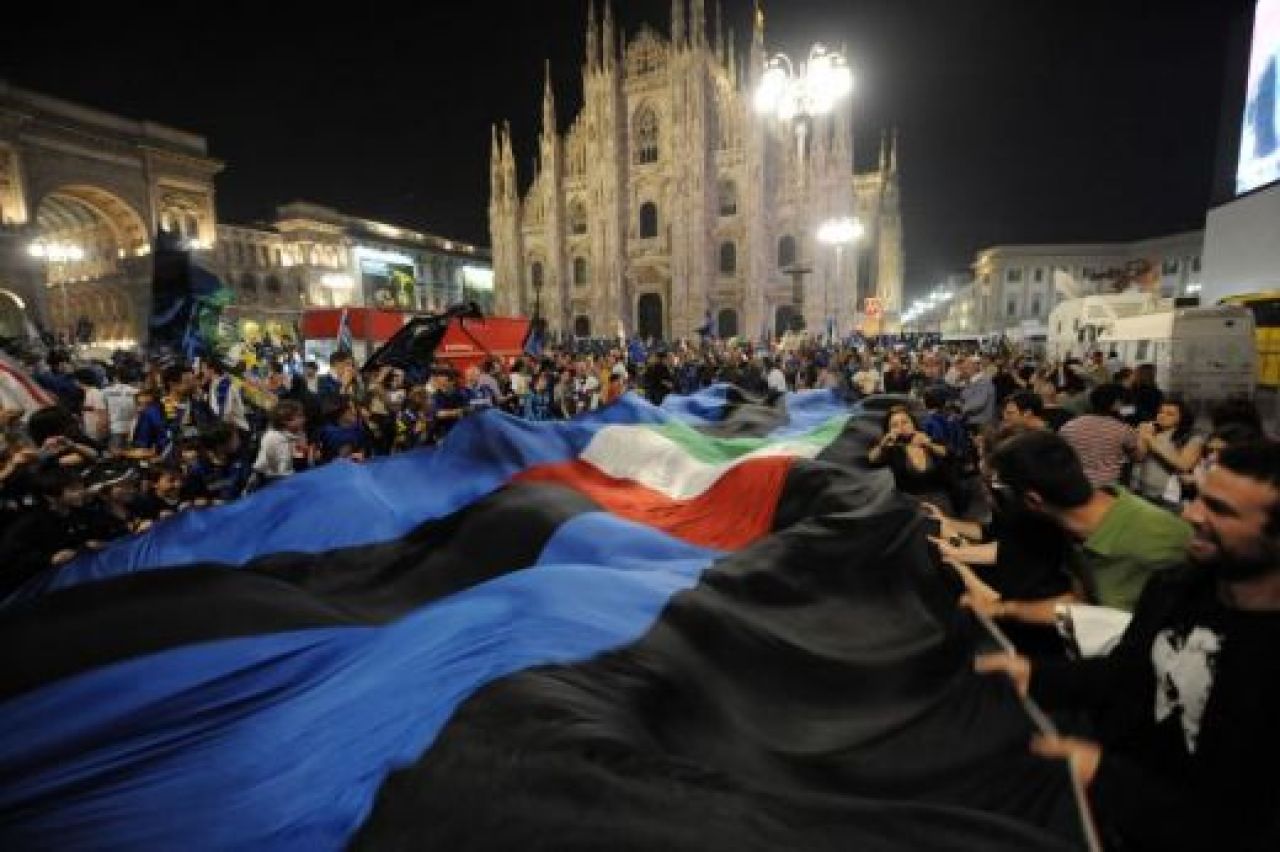 FOTO si VIDEO - cele mai TARI imagini de la petrecerea lui Inter 17!_15
